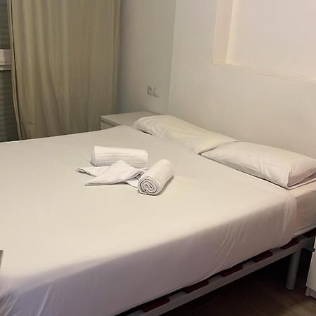 Bonito Apartamento Cerca Del Puerto Málaga Buitenkant foto