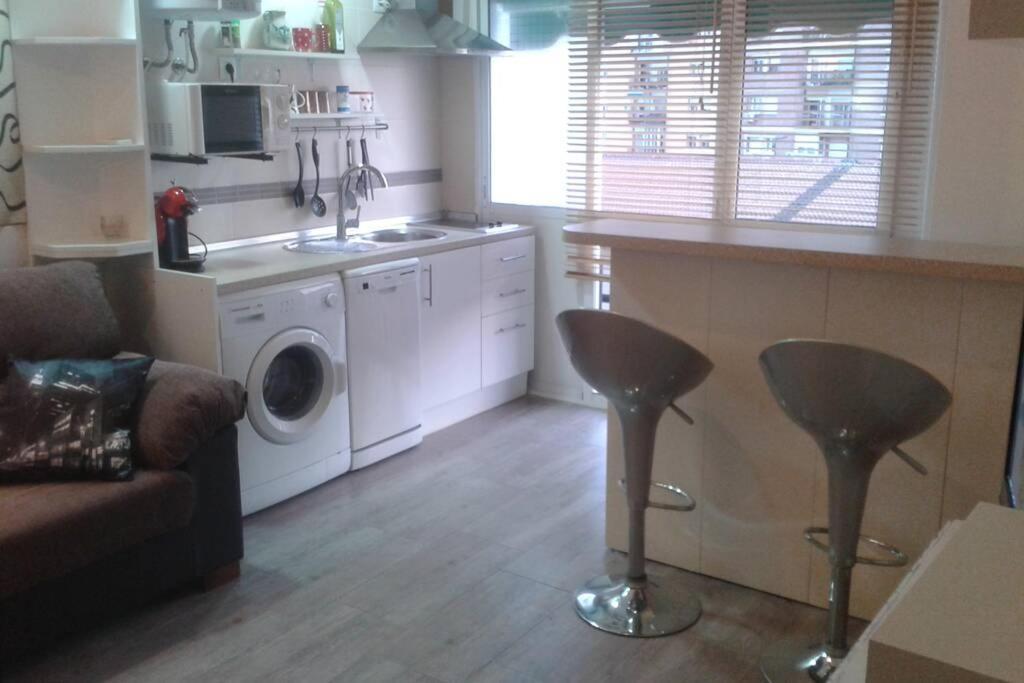 Bonito Apartamento Cerca Del Puerto Málaga Buitenkant foto